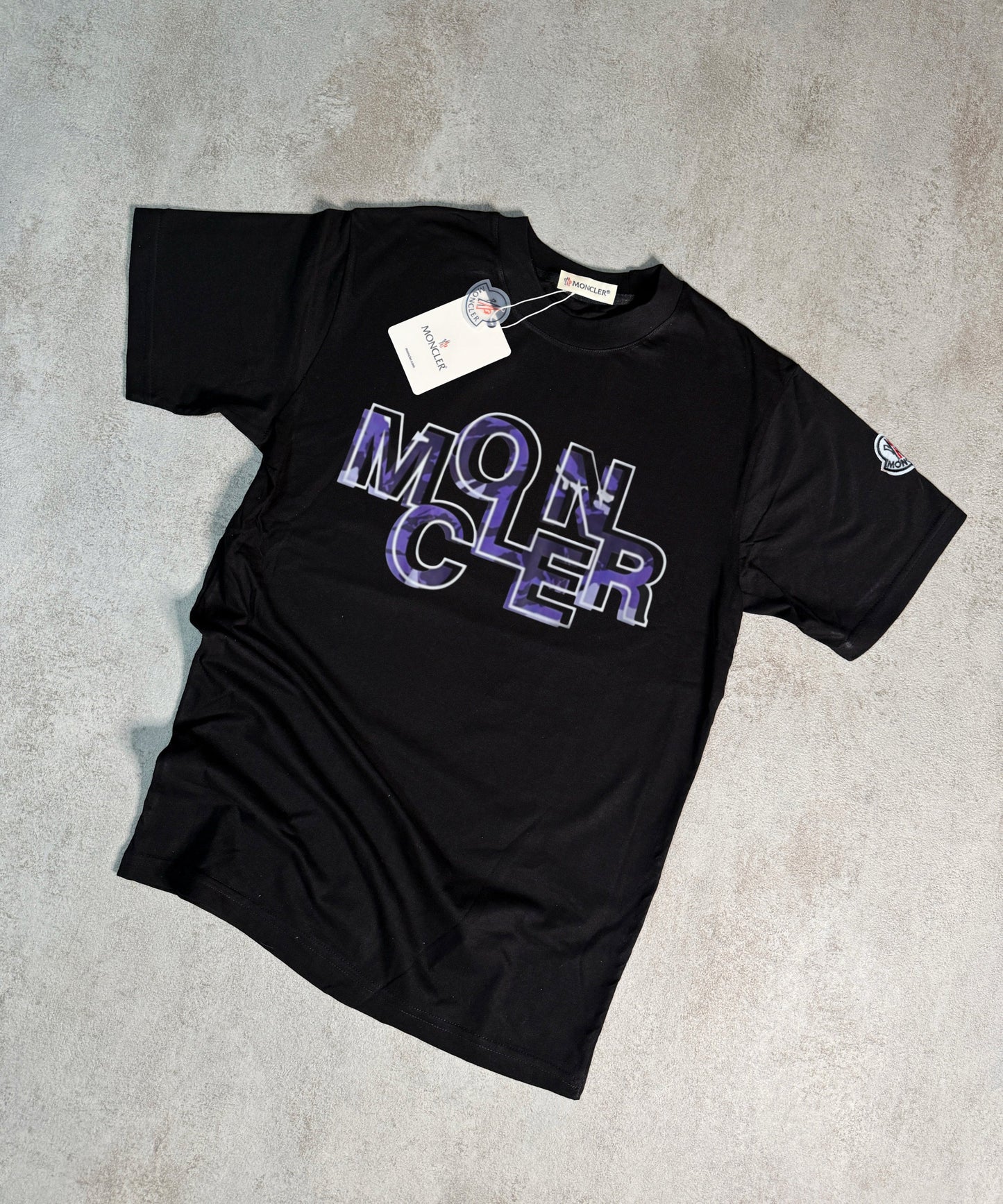 CAMISETA M0NCLER