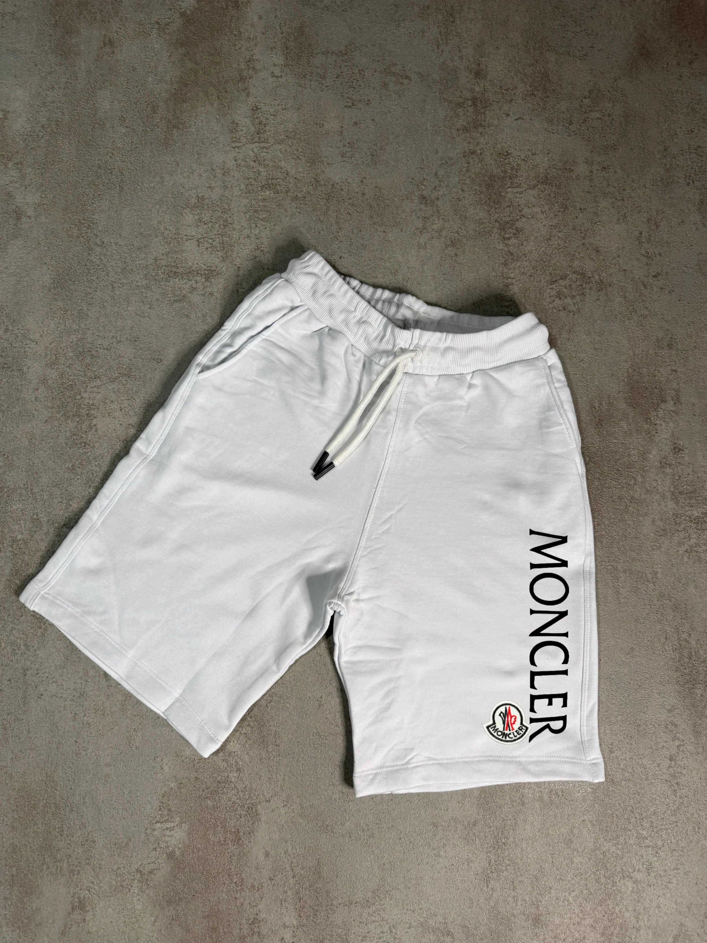 PANTALONES CORTOS MONCL3R