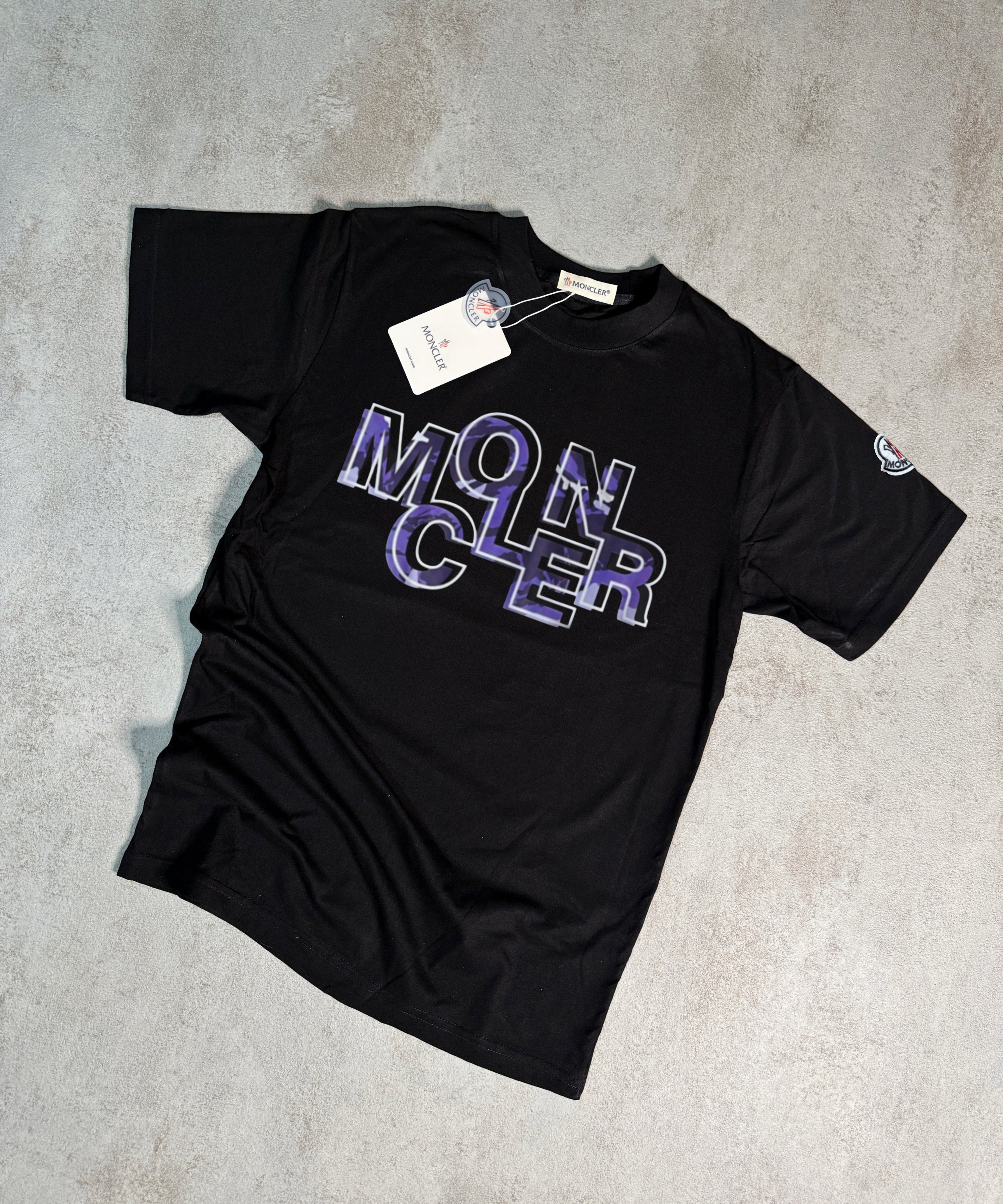 CAMISETA M0NCLER