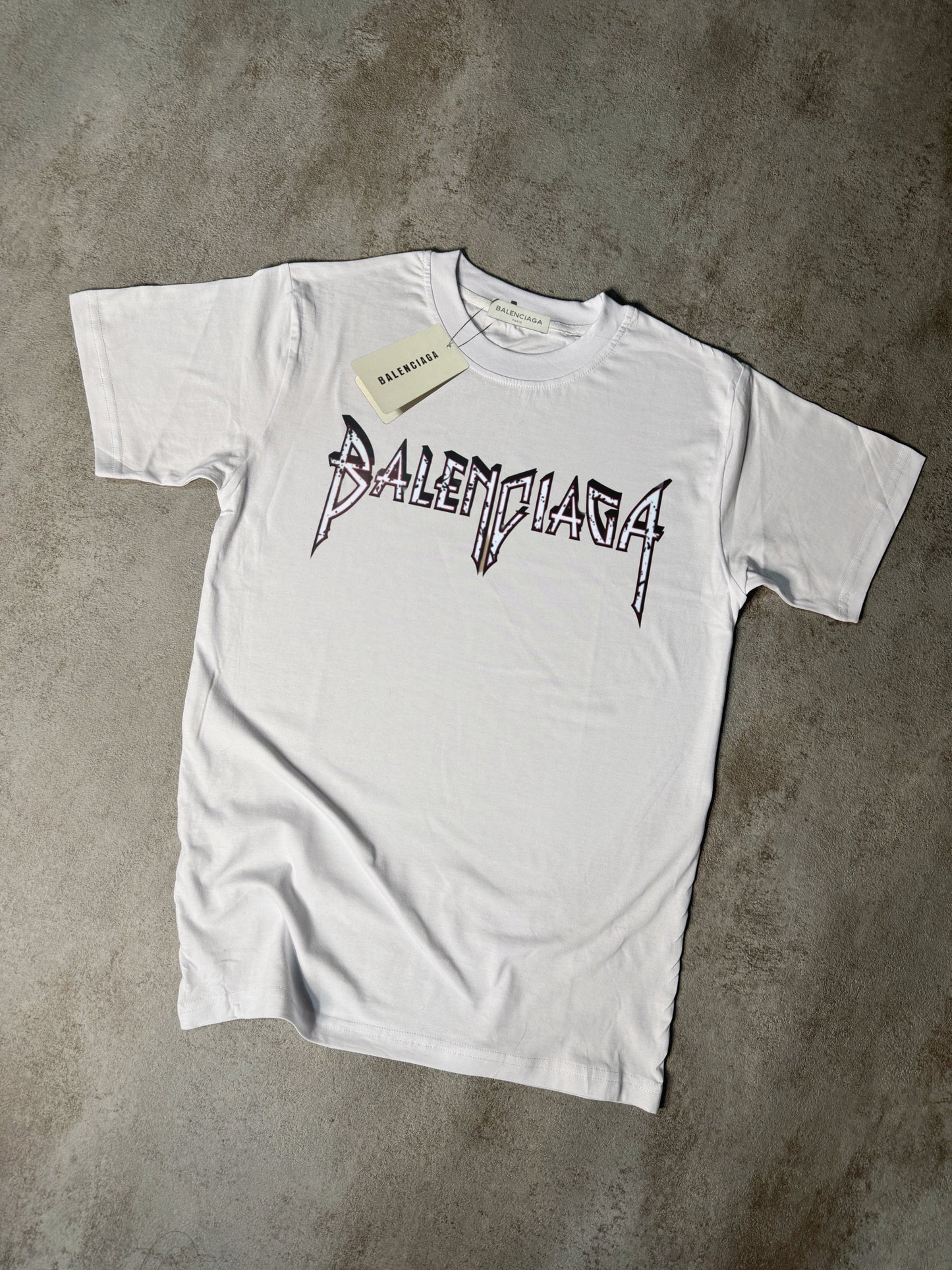 CAMISETA BALENCIAG4