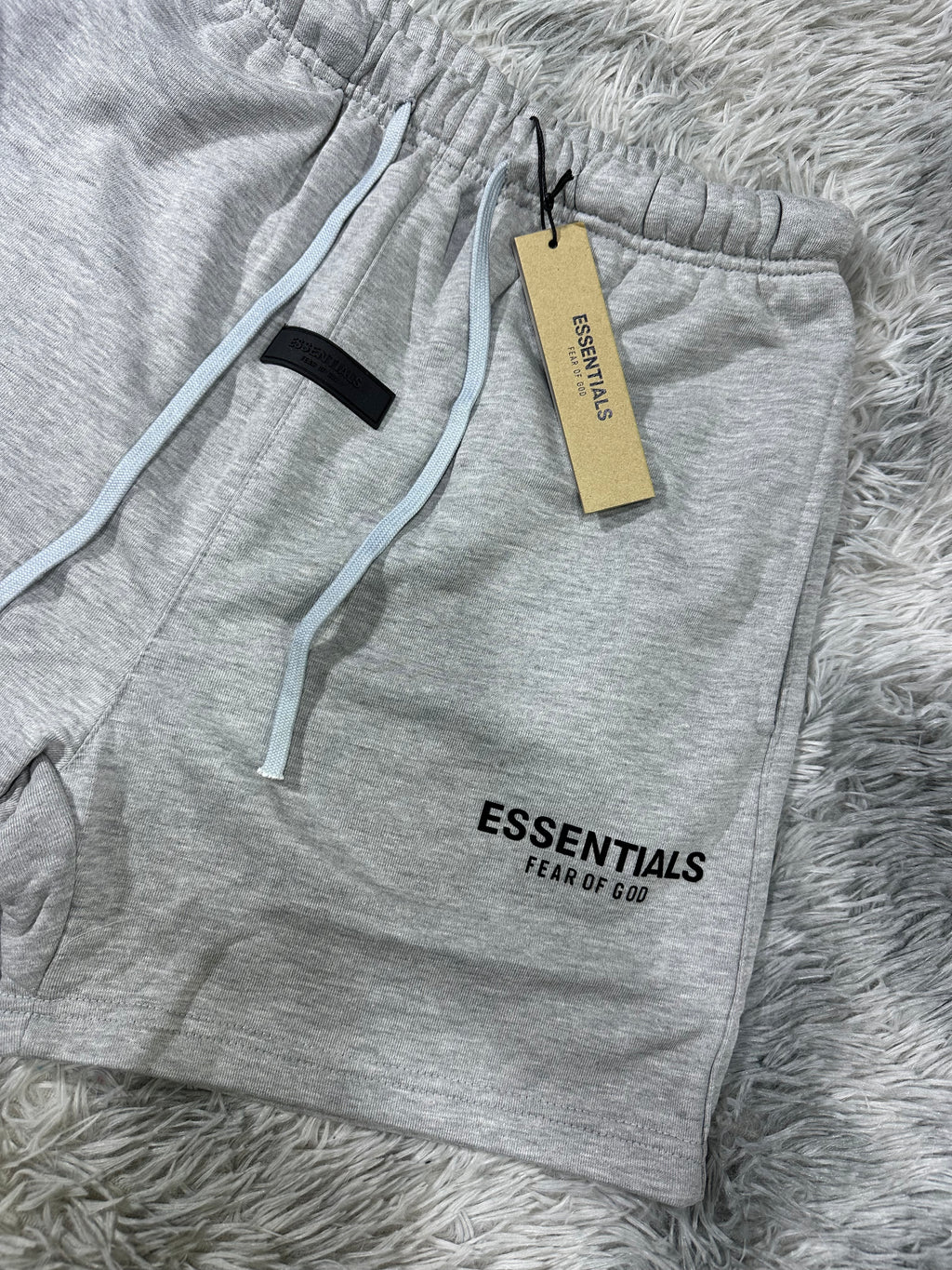 PANTALONES CORTOS ESSENTIAL$