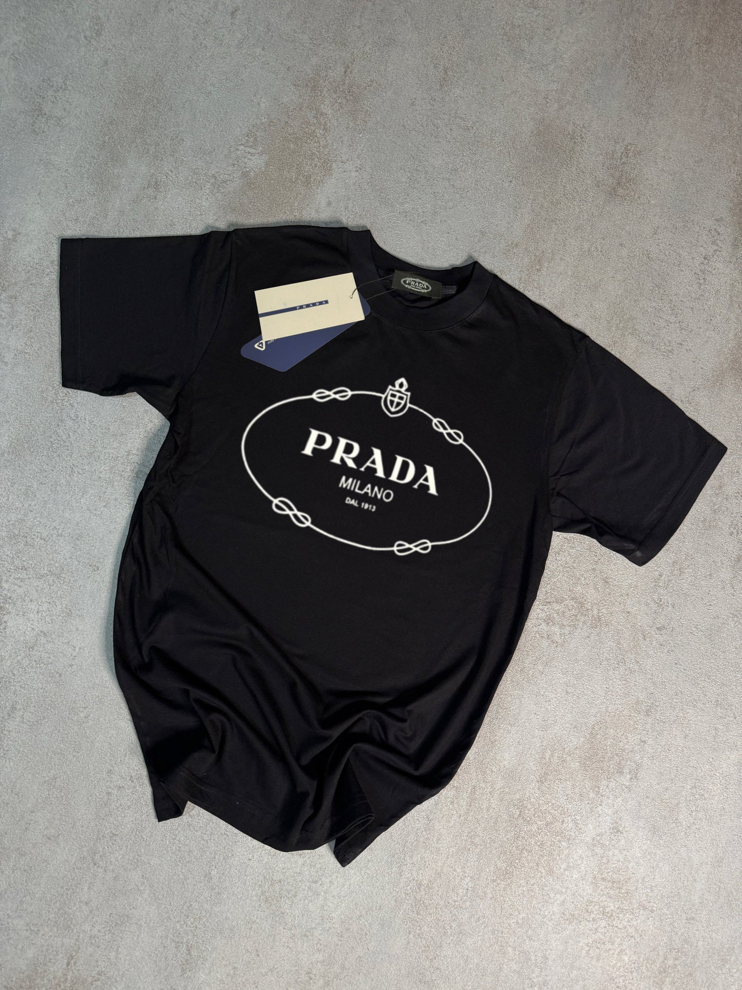 CAMISETA PR4DA