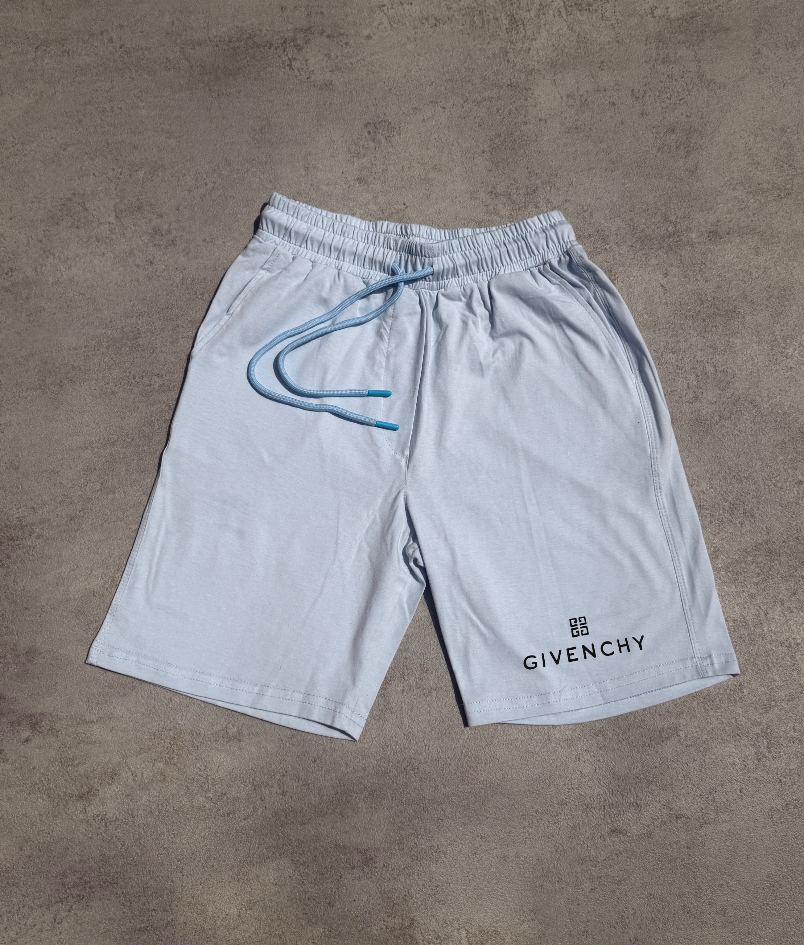 PANTALONES CORTOS GIVENCH¥