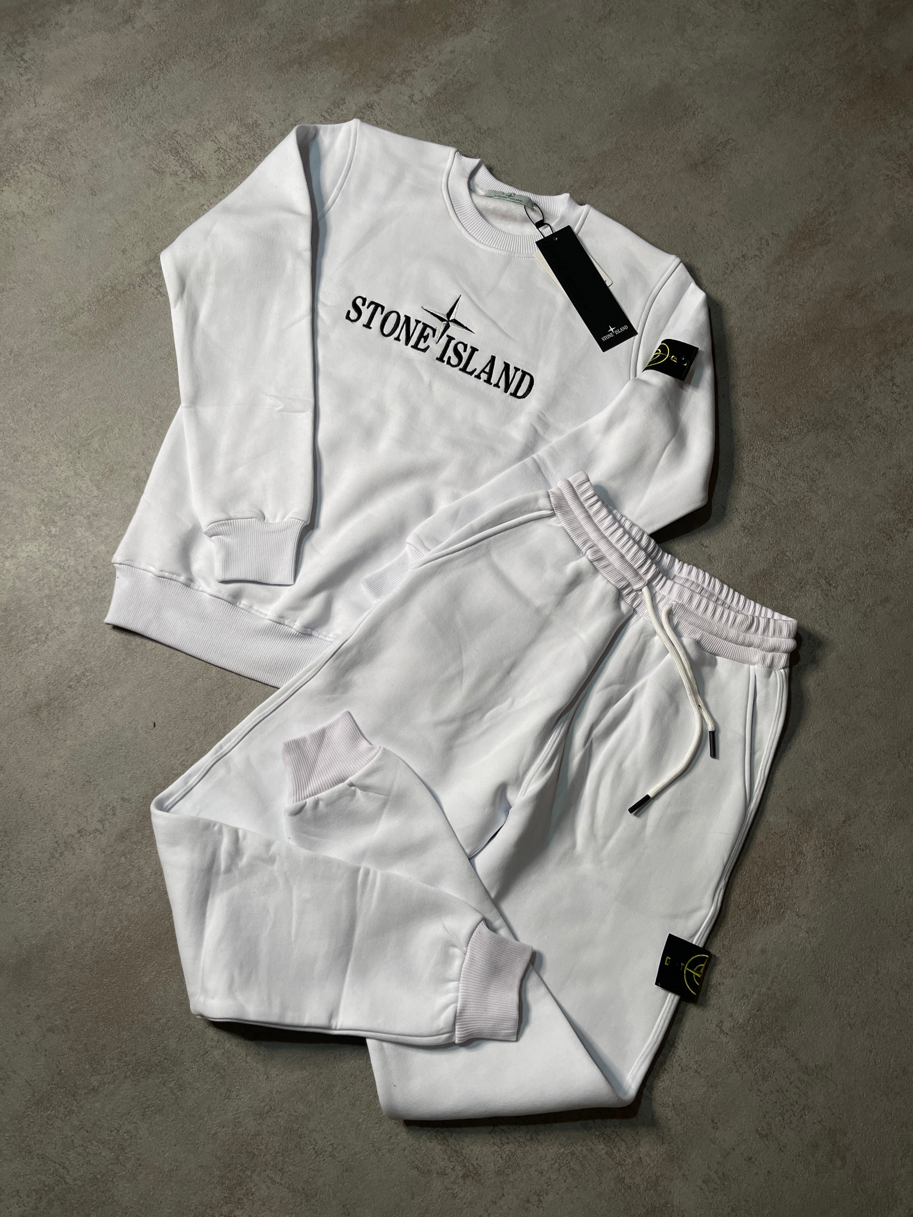 CHANDAL STONE I$LAND