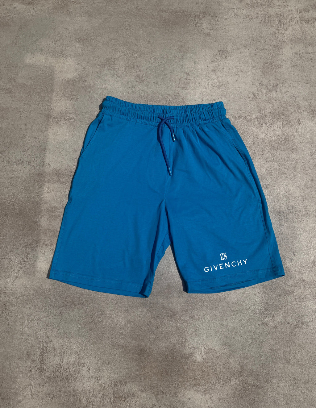 PANTALONES CORTOS GIVENCH¥