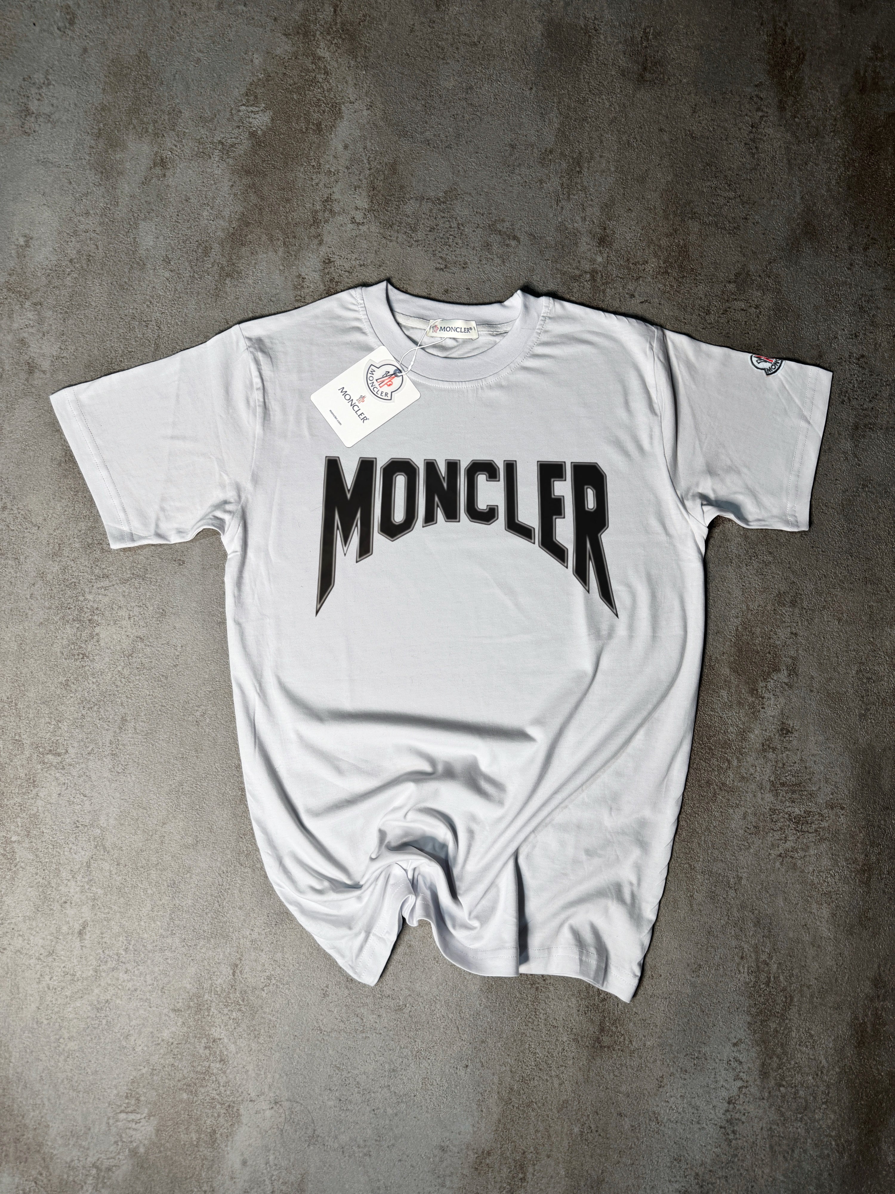 CAMISETA M0NCLER