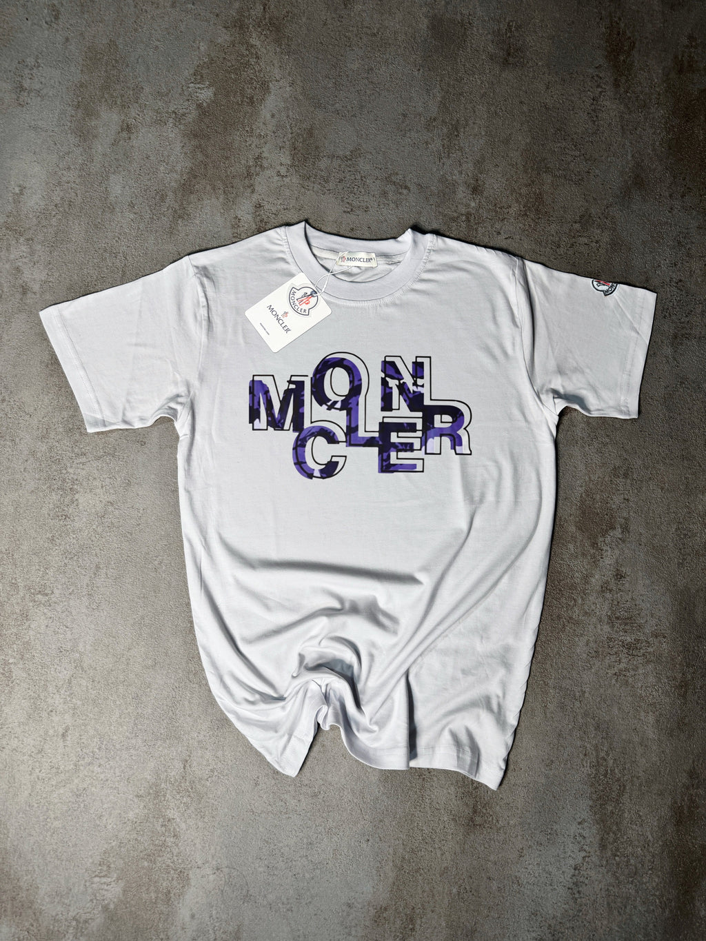 CAMISETA M0NCLER