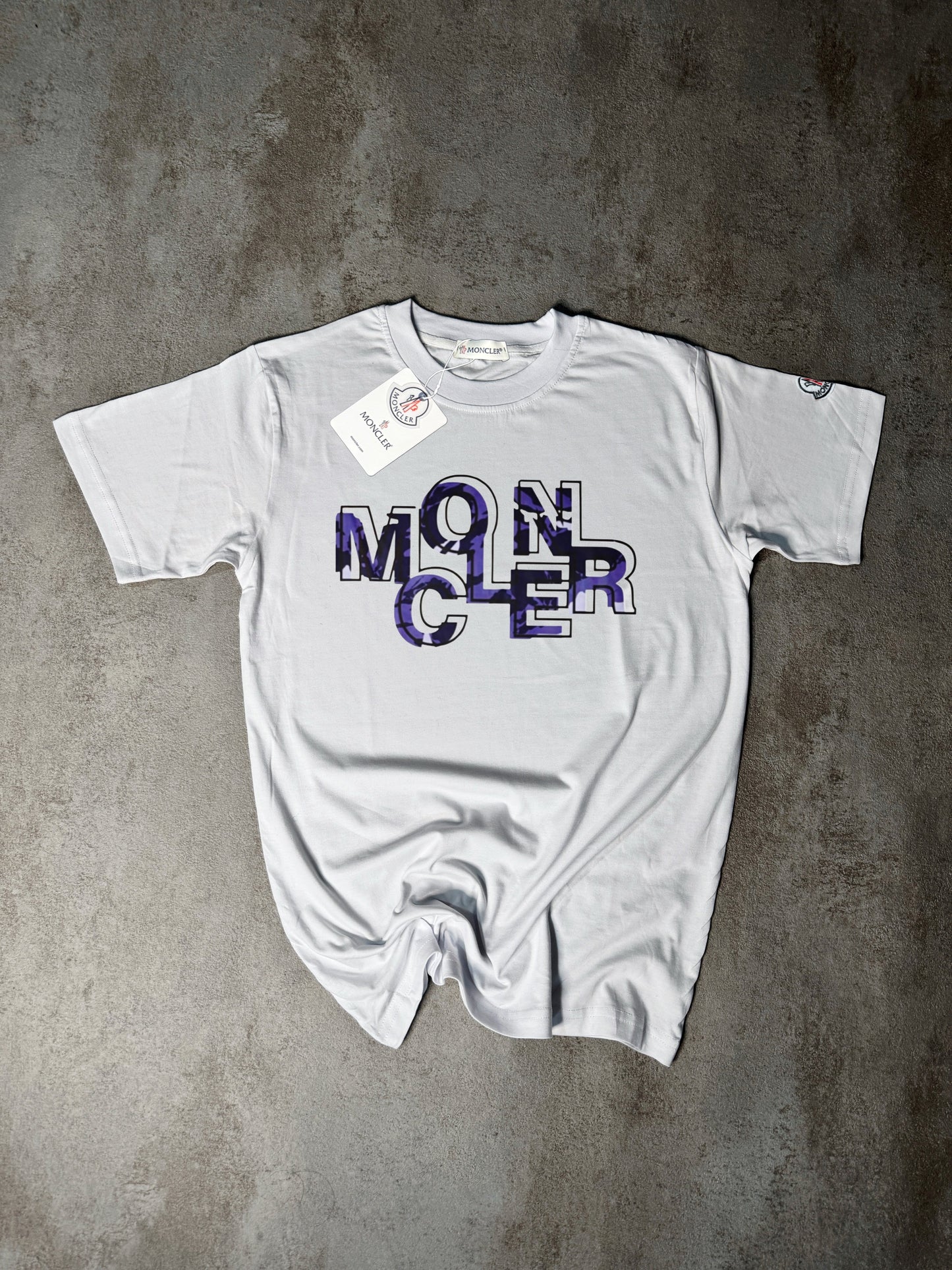 CAMISETA M0NCLER