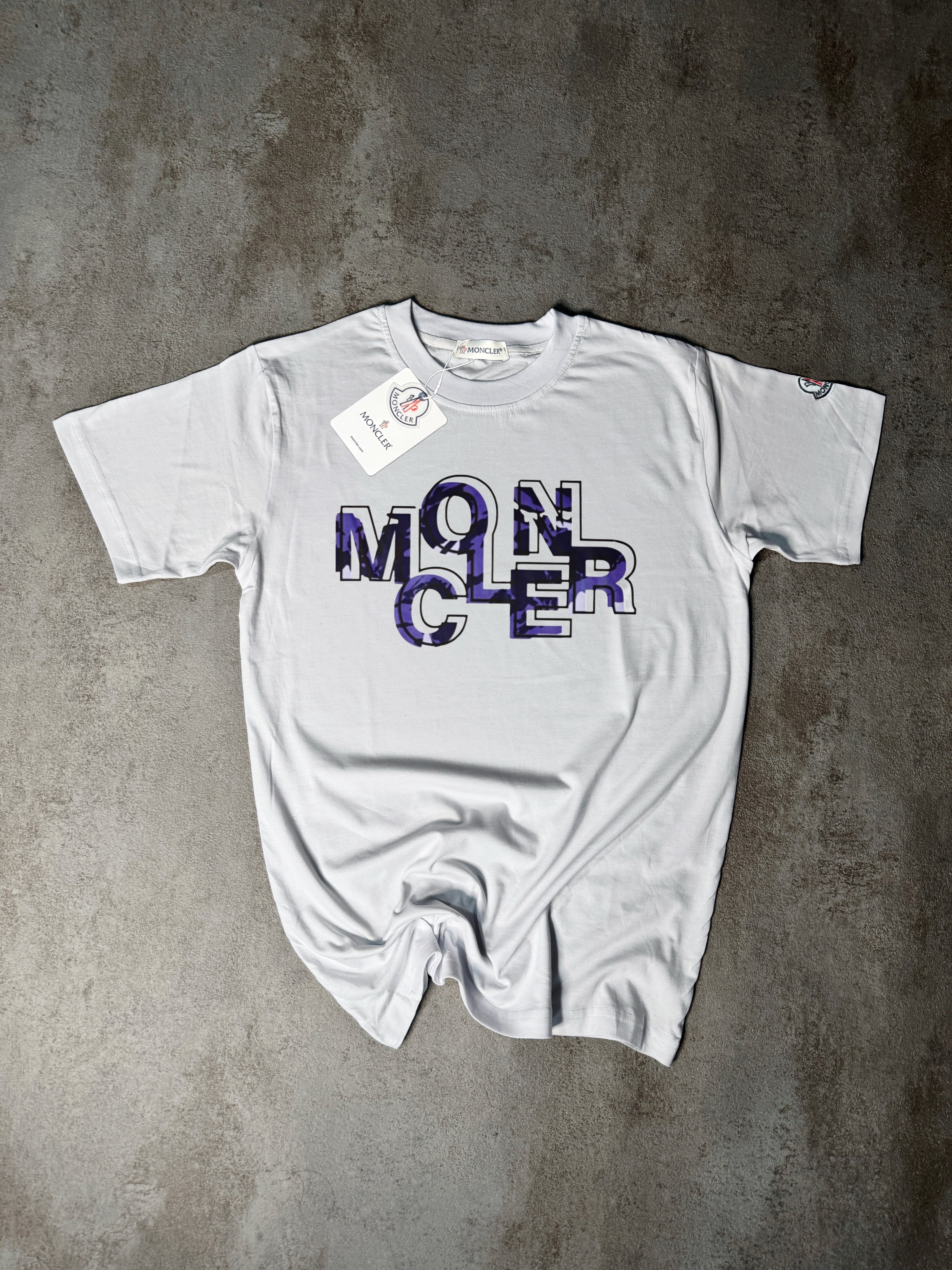 CAMISETA M0NCLER