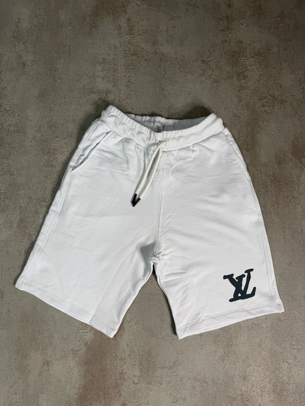 PANTALONES CORTOS LV