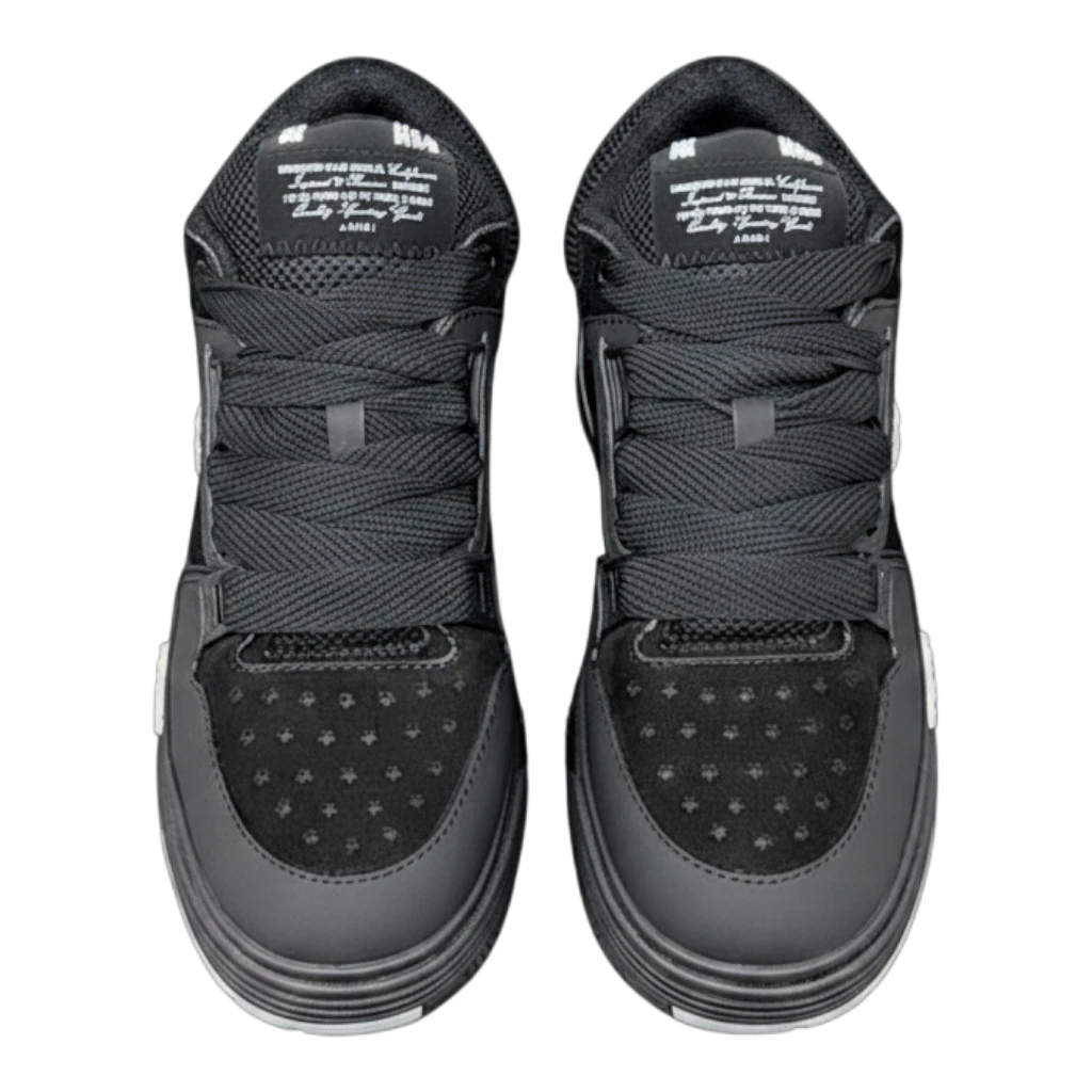 Zapatillas Dripbcnoficial AMIRI MA-1 negras con cordones anchos y detalle de estrellas perforadas en la puntera
