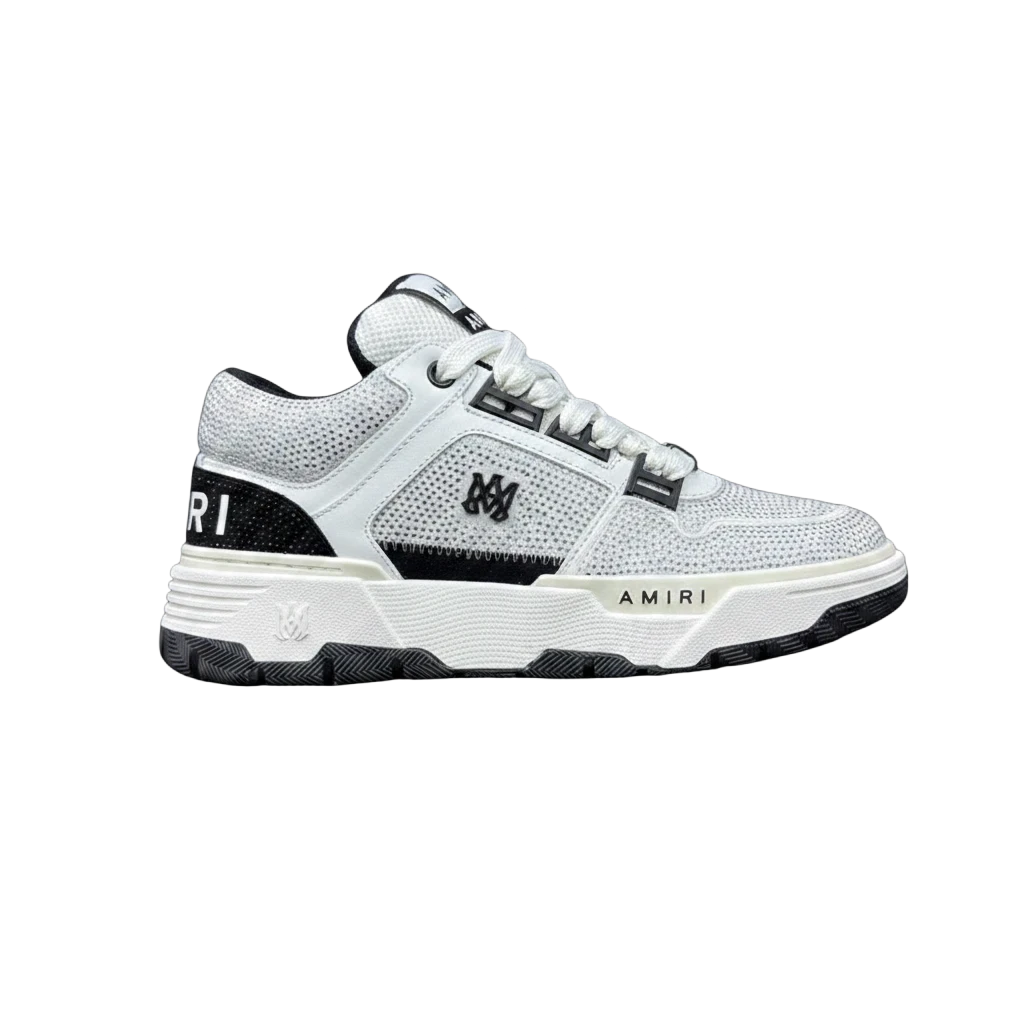 Zapatillas Dripbcnoficial AMIRI MA-1 en color blanco y negro con detalles de cristales y logo lateral