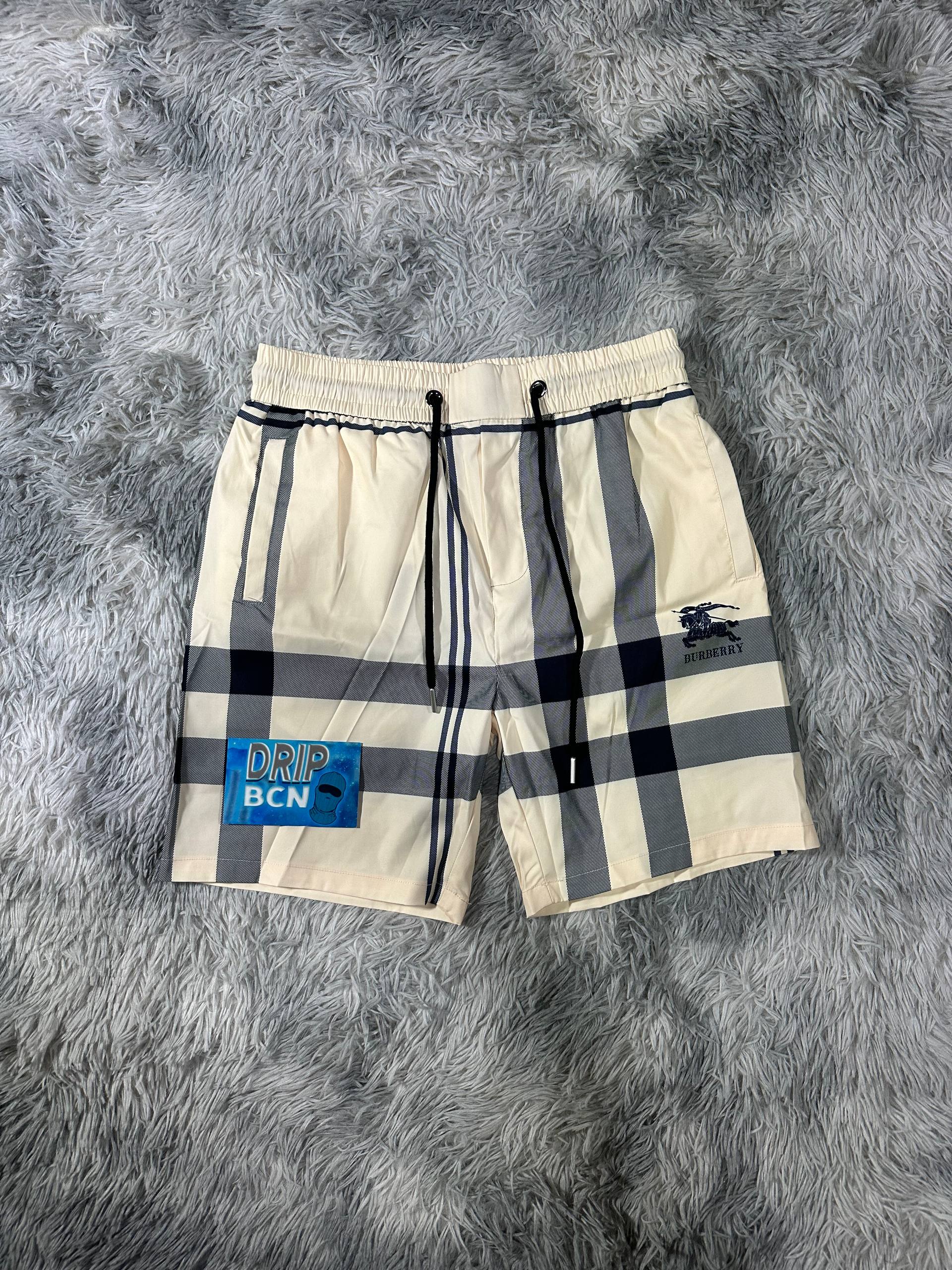 PANTALONES CORTOS BURBERR¥
