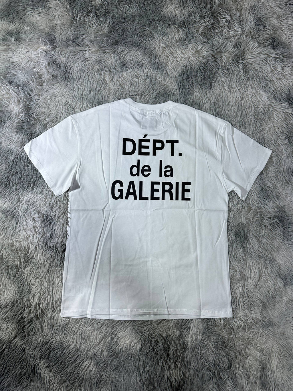 CAMISETA GALLERY DE₽T